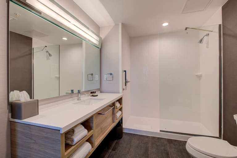 Bathroom 3, Threefoot Hotel, Meridian, a Tribute Portfolio Hotel, Lauderdale