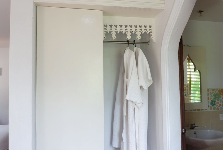 Bathroom 4, Ayutthaya Garden River Home, Bang Pa-In