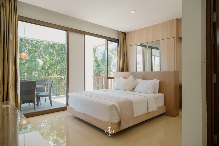 Bedroom 13