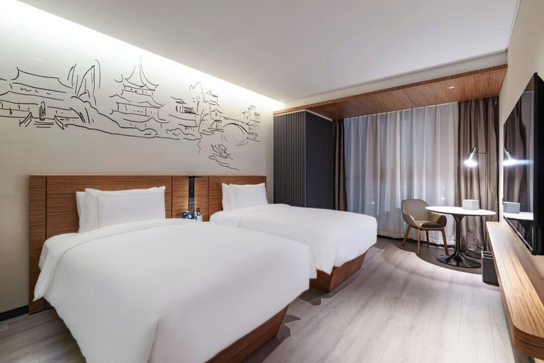 Bedroom 2, UrCove by Hyatt Nanjing South Railway Station, Nanjing