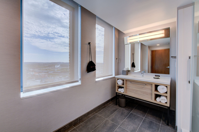Bathroom 3, Threefoot Hotel, Meridian, a Tribute Portfolio Hotel, Lauderdale