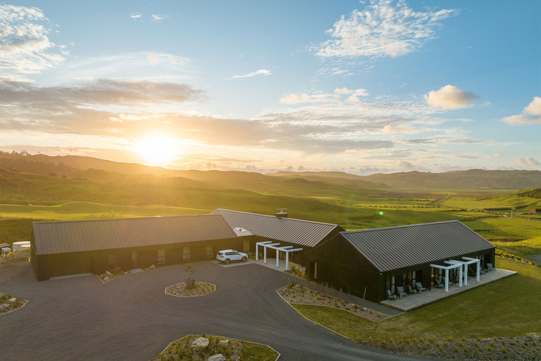 Exterior & Views 2, Te Karaka Lodge, Franklin