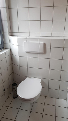Bathroom 4, Gasthaus Krone, Kitzingen