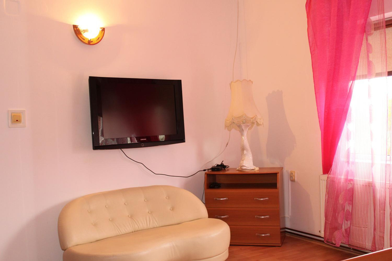 Others 4, Casa Danut, Resita