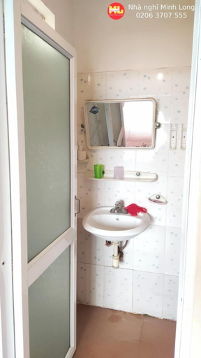 Bathroom 5, Minh Long Guesthouse - Quang Truong, Cao Bằng