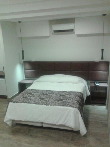 Others 3, Hotel Leiria, Matão