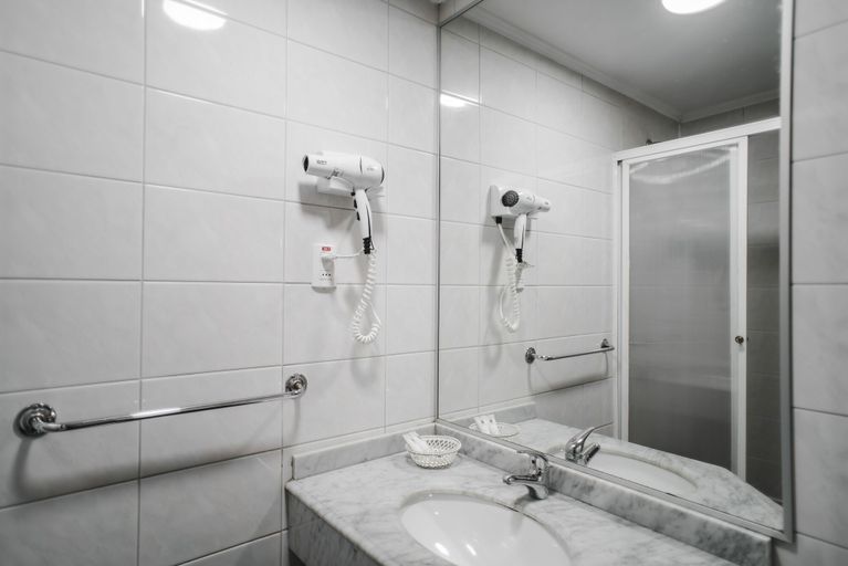 Bathroom 4, Hotel Melillanca, Valdivia