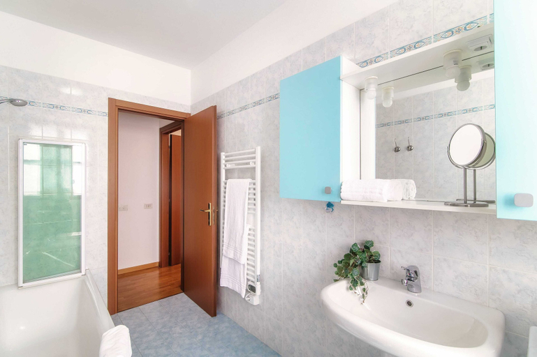 Bathroom 5, Appartamento Marte, Como