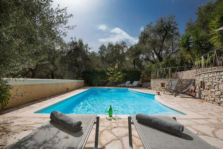 Room 2, Chryssa Villa - Sun - Splashed Romantic, Ionian Islands