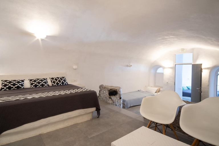 Bedroom 3, On the Cliff, South Aegean