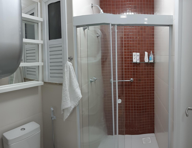 Bathroom 4, Golden Lake, Arraial do Cabo