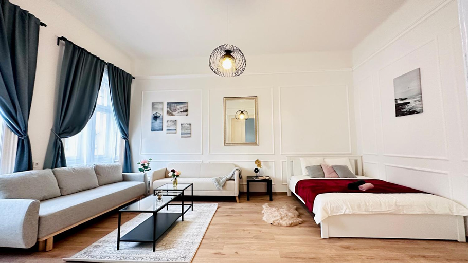 Bedroom 2, Jozsef 18 Apartment - 5 mins to New York Cafe, Budapesti