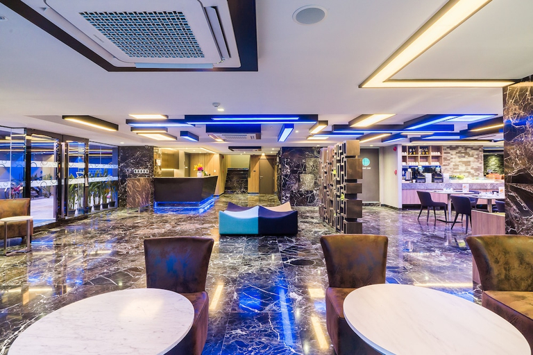 Food & Drinks 5, Citrus Suites Sukhumvit 6 Bangkok, Khlong Toey