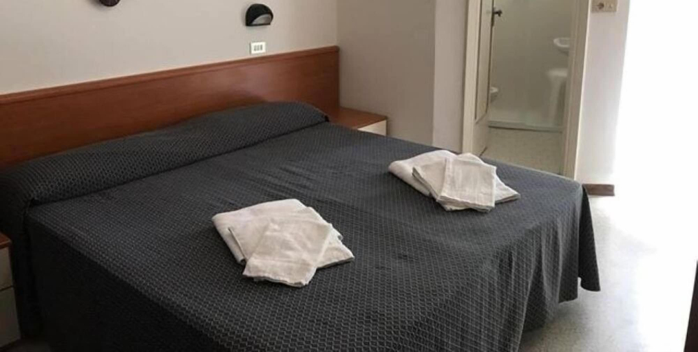 Bedroom 2, Hotel Marea, Rimini