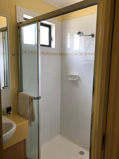 Bathroom 4