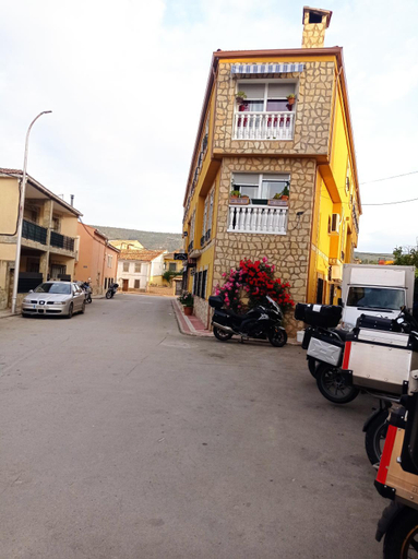 Others 2, Hostal Canamares, Cuenca