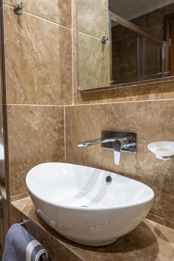 Bathroom 5, Country Inn, Central Macedonia
