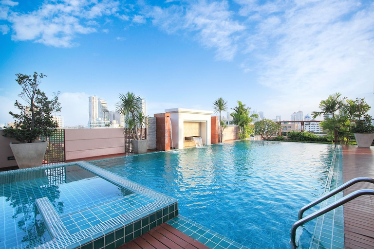 Sport & Beauty 4, D Varee Montara Thonglor 25, Wattana