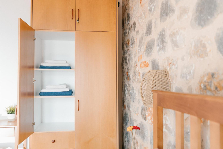 Others 5, Villa Dioni Tria in Ditiki Mani, Peloponnese