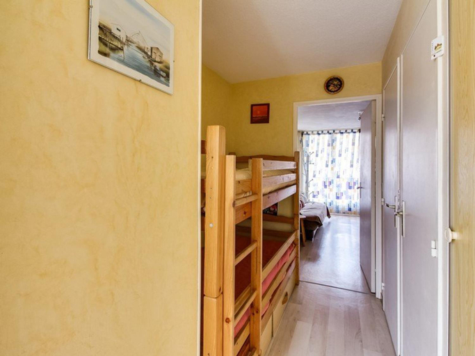 Others 4, Studio cabine a Esquieze-Sere pour 6 avec balcon, vue montagne et parking, Hautes-Pyrénées