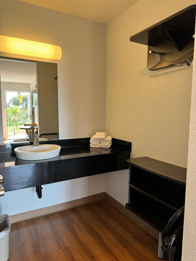 Bathroom 4, Motel 6 Ventura, CA - South, Ventura