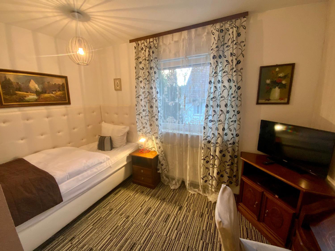 Bedroom 3, Hotel Attaché Frankfurt Airport Raunheim, Groß-Gerau