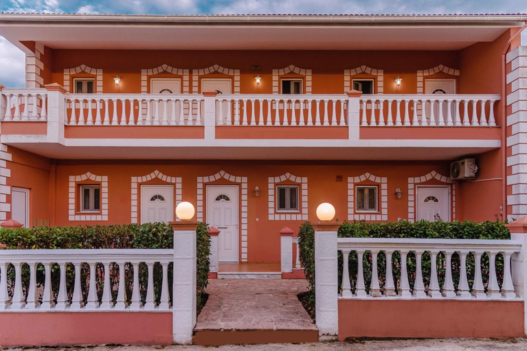 Exterior & Views 1, Riposo Studios & Apartments, Ionian Islands