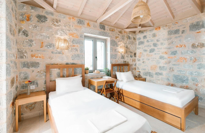 Others 4, Villa Dioni Thio in Ditiki Mani, Peloponnese