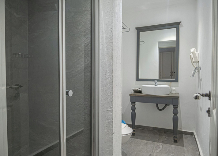 Bathroom 5, Kefi Beach and Suites, Bodrum