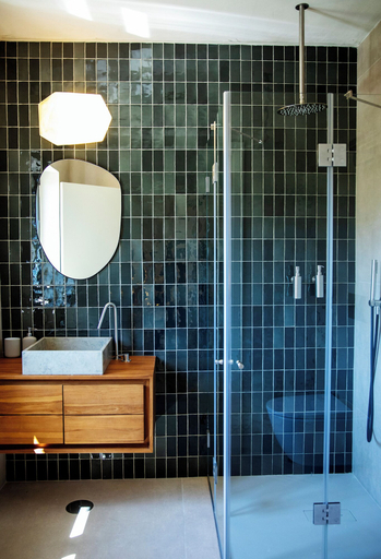 Bathroom 3, Lua de Caldelas, Amares