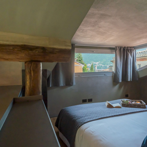 Room 3, Urio s Castle Suites, Como