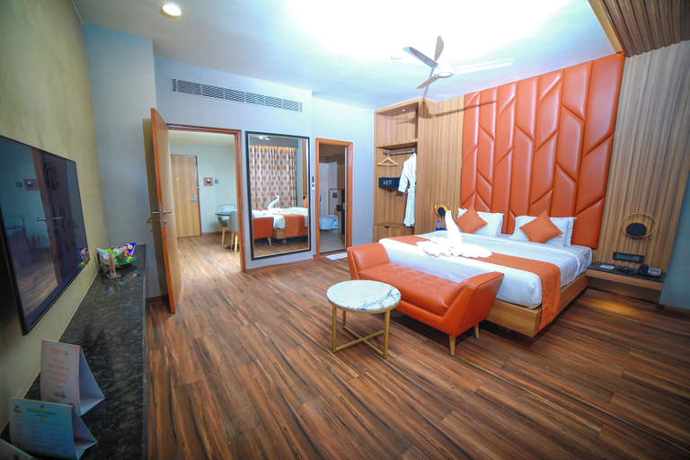 Bedroom 3, Grand Palace Hotel & Spa, Salem