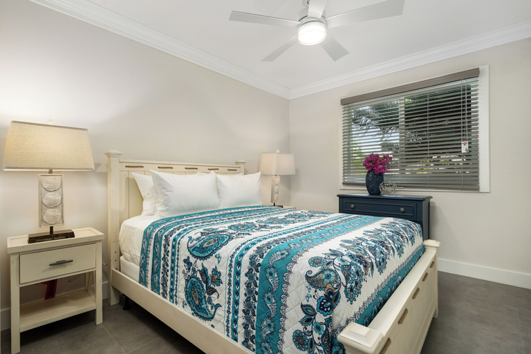 Bedroom 2, Orchid House