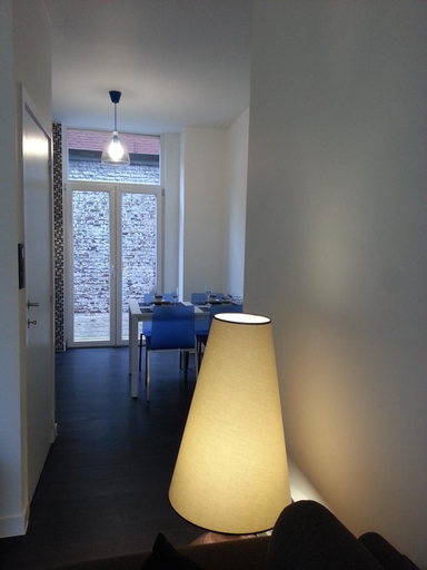 Others 4, Huis van Vletingen, Oost-Vlaanderen