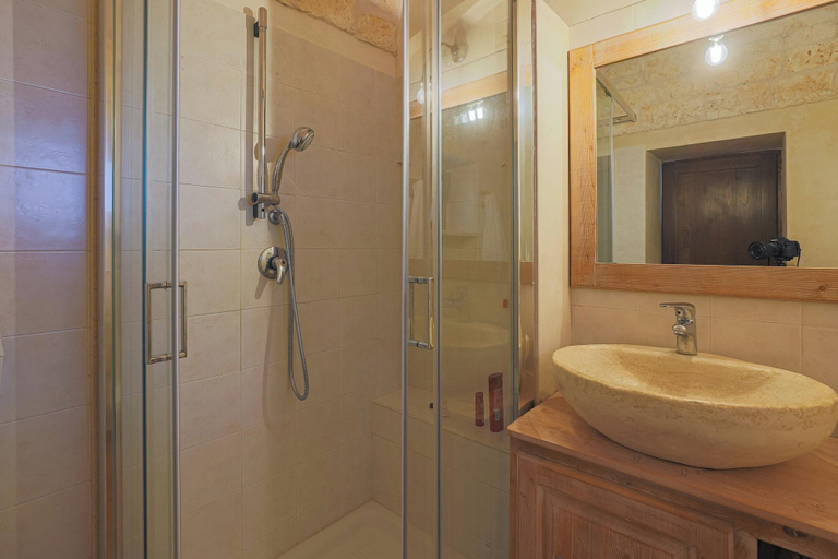 Bathroom 5, Masseria Casina Vitale, Brindisi
