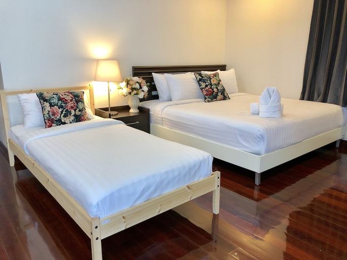 Bedroom 2, 14 Place Sukhumvit Suites, Khlong Toey