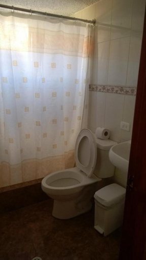 Bathroom 4, Hostal El Roble, Quito
