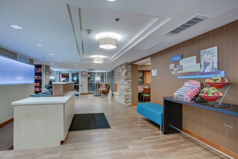 Public Area 2, Fairfield Inn By Marriott Amesbury, Essex