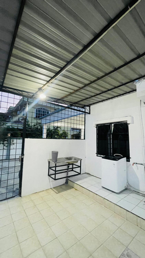 Others 5, Sporting Homestay, Semporna