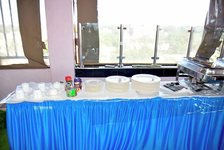 Food & Drinks 5, County Comfort Hotel, Kanduyi