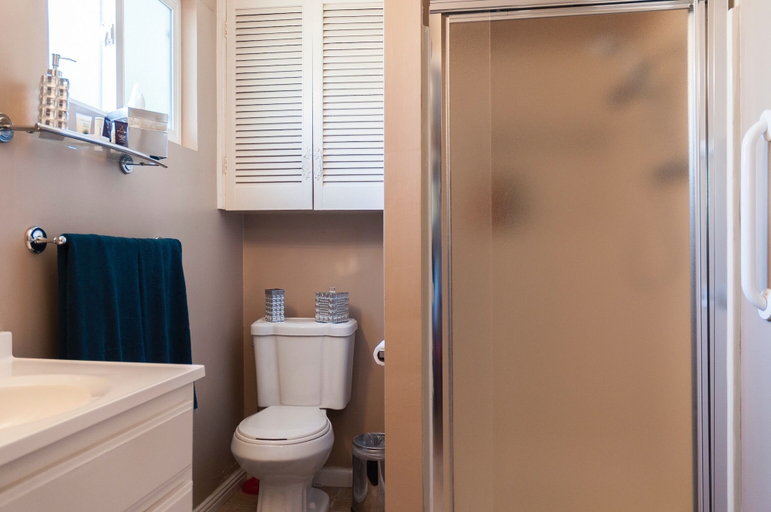 Bathroom 5