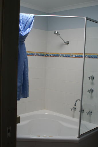 Bathroom 9