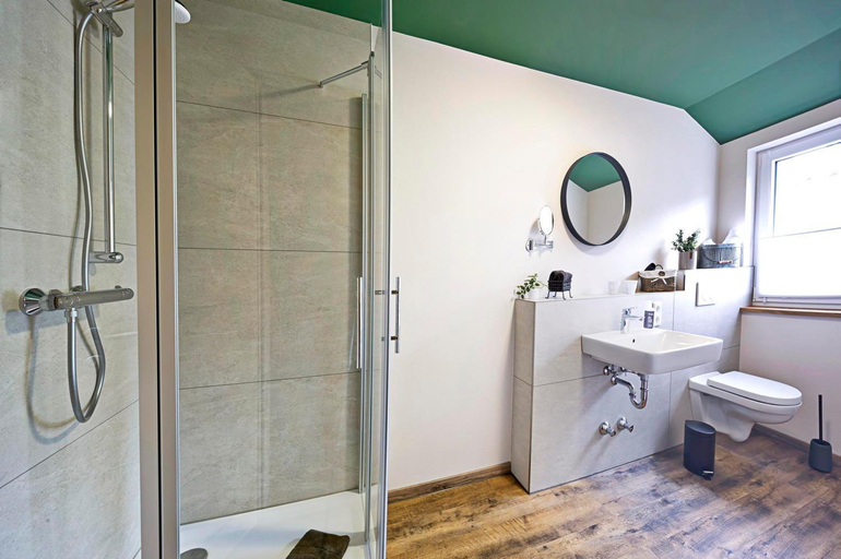 Bathroom 3, Die Sperre, Hochsauerlandkreis