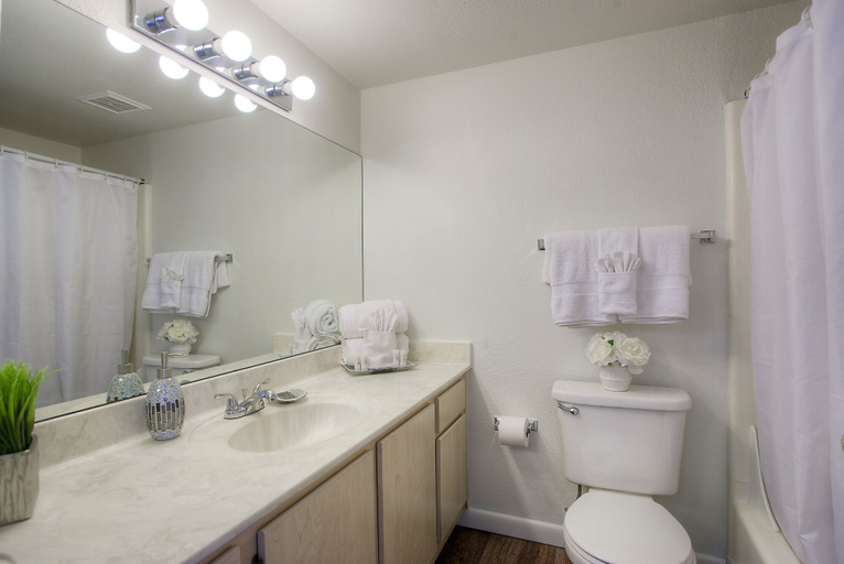 Bathroom 2, 238- Fully Furnished with WiFi by RedAwning, Maricopa