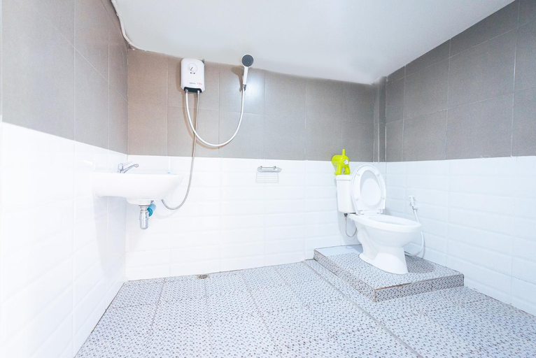 Bathroom 4, Wang Jai Kwang Space inn, Muang Kanchanaburi