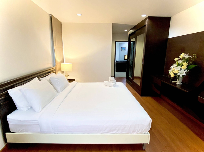 Bedroom 2, 14 Place Sukhumvit Suites, Khlong Toey