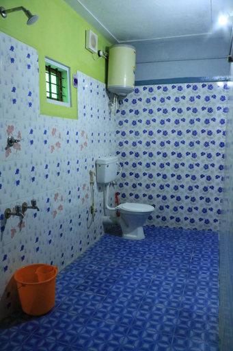 Bathroom, Periyar Green Bed & Breakfast, Theni