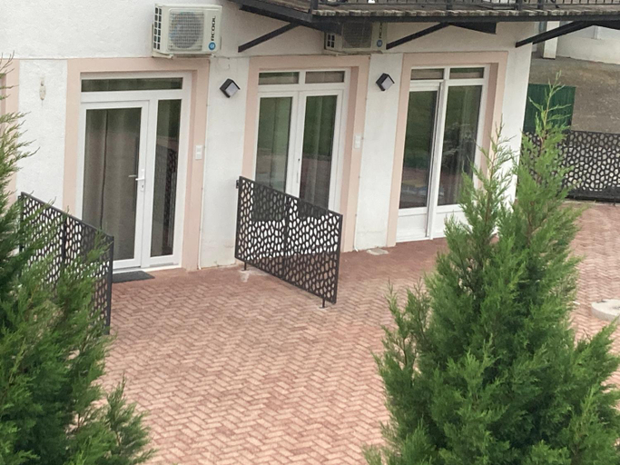 Others 4, Zamardi Parti Apartman 1, Siófok