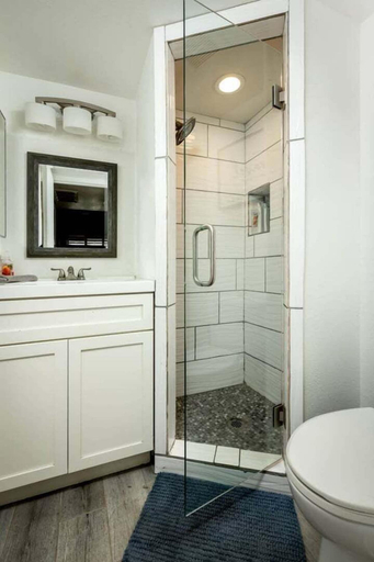 Bathroom 4, Cozy Gilbert Condo Walking Distance to Downtown!, Maricopa