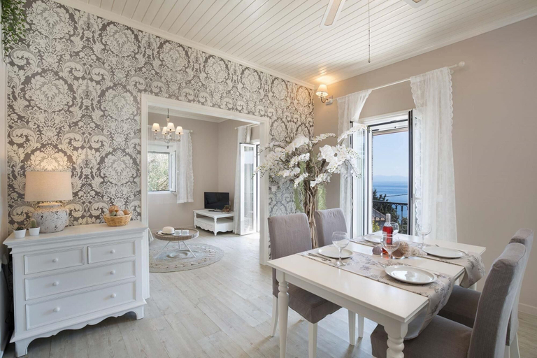 Room 4, Chryssa Villa - Sun - Splashed Romantic, Ionian Islands